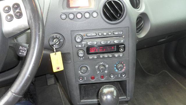 Used 2004 Pontiac Grand Prix GT2 w/ Leather Trim Pkg FWD image 20