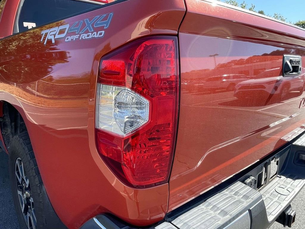 Used 2016 Toyota Tundra SR5 w/ TRD Off Road Package AWD/4WD image 16