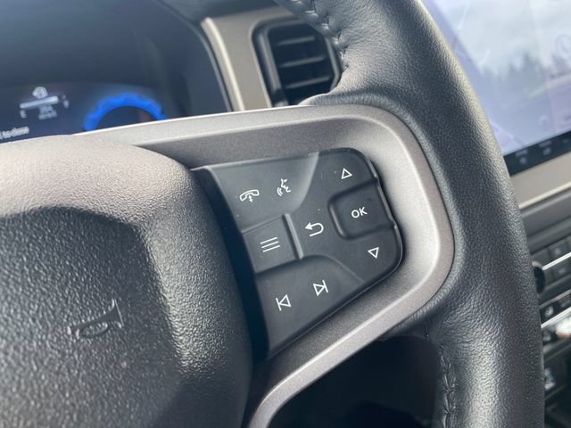 Used 2025 Ford Bronco Outer Banks AWD/4WD image 35