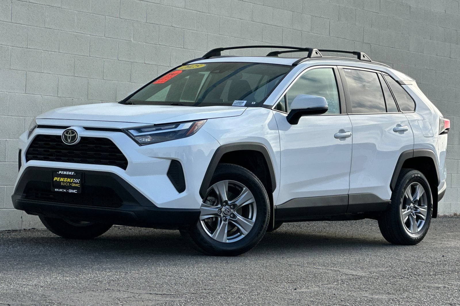 Used 2025 Toyota RAV4 XLE w/ Convenience Package FWD image 8