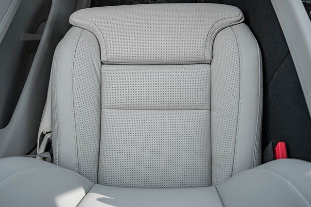 New 2026 Volvo XC60 B5 Ultra w/ Protection Package Premier image 31