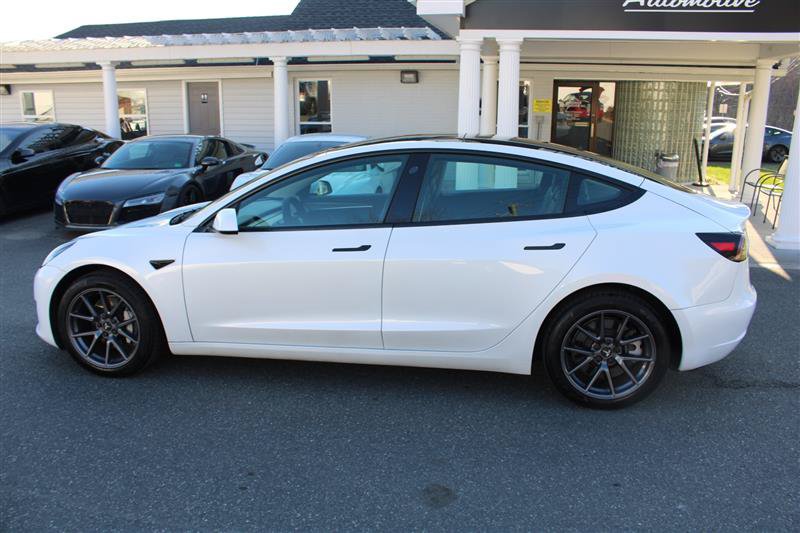 Used 2023 Tesla Model 3 Standard Range RWD image 5