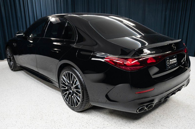 New 2027 Mercedes-Benz E 53 AMG e 4MATIC Sedan image 7