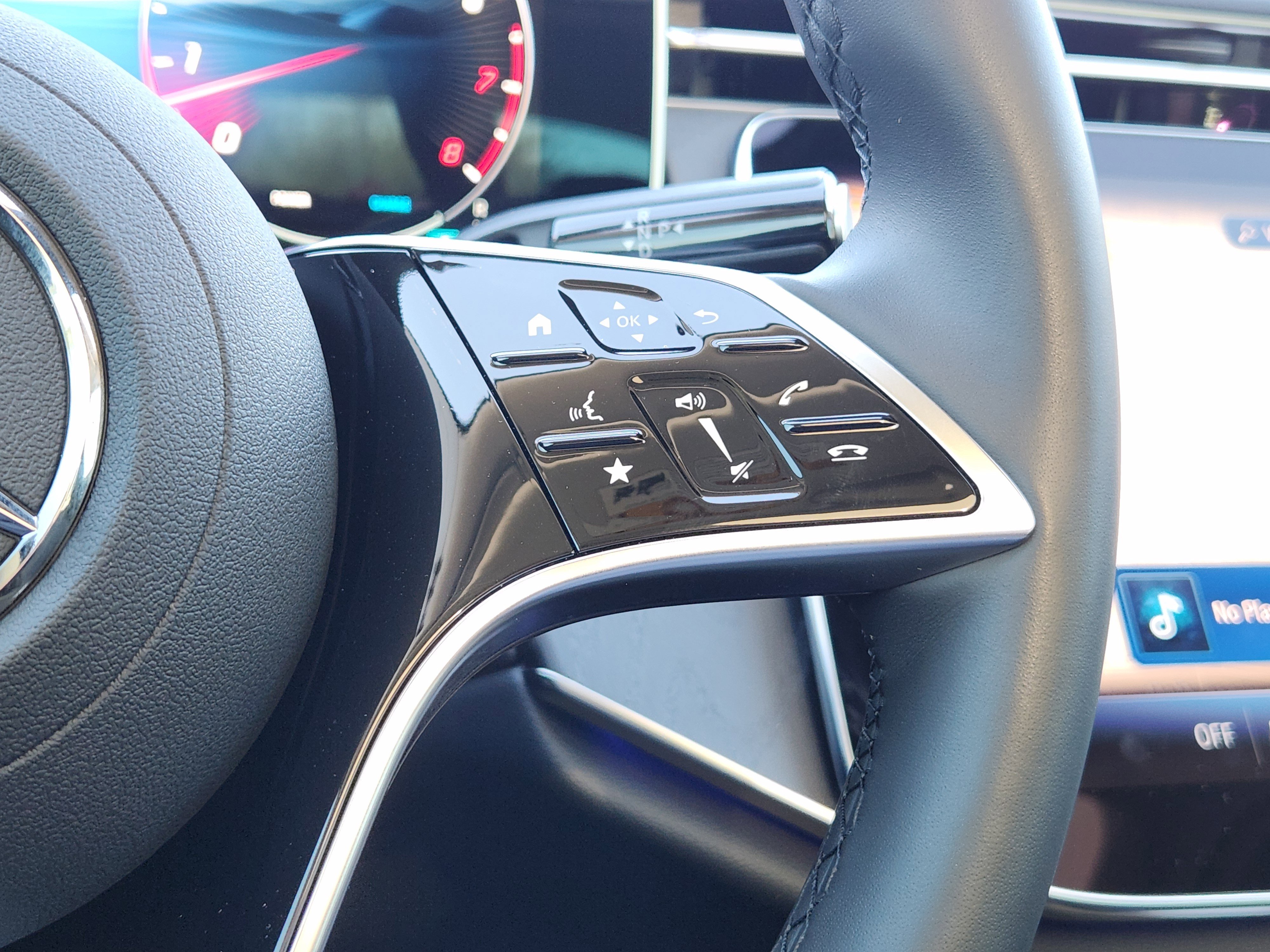 Certified 2025 Mercedes-Benz E 350 Sedan image 28