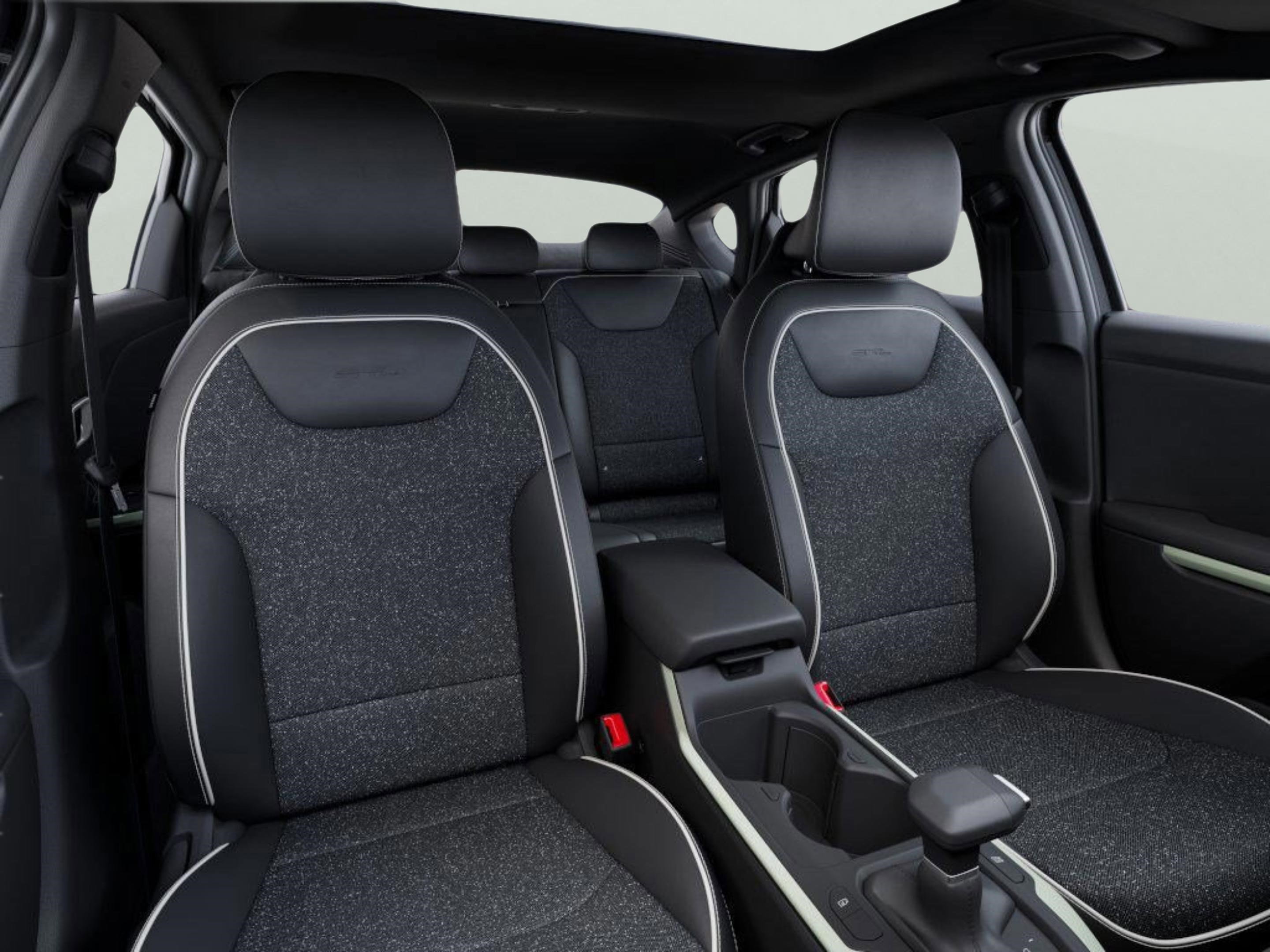 New 2025 Kia K4 GT-Line image 15