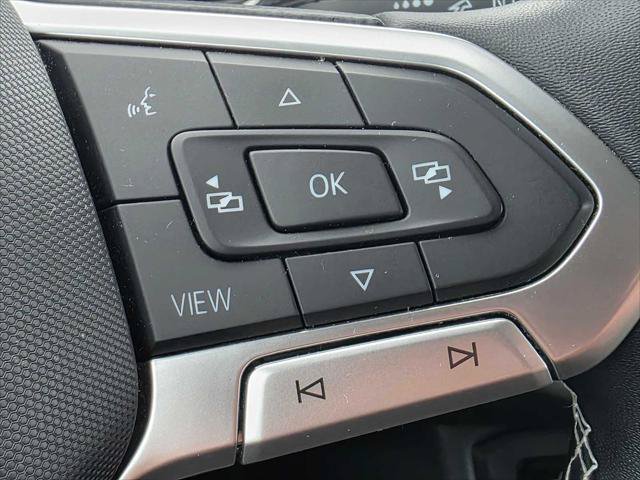 Used 2022 Volkswagen Tiguan SE AWD/4WD image 31