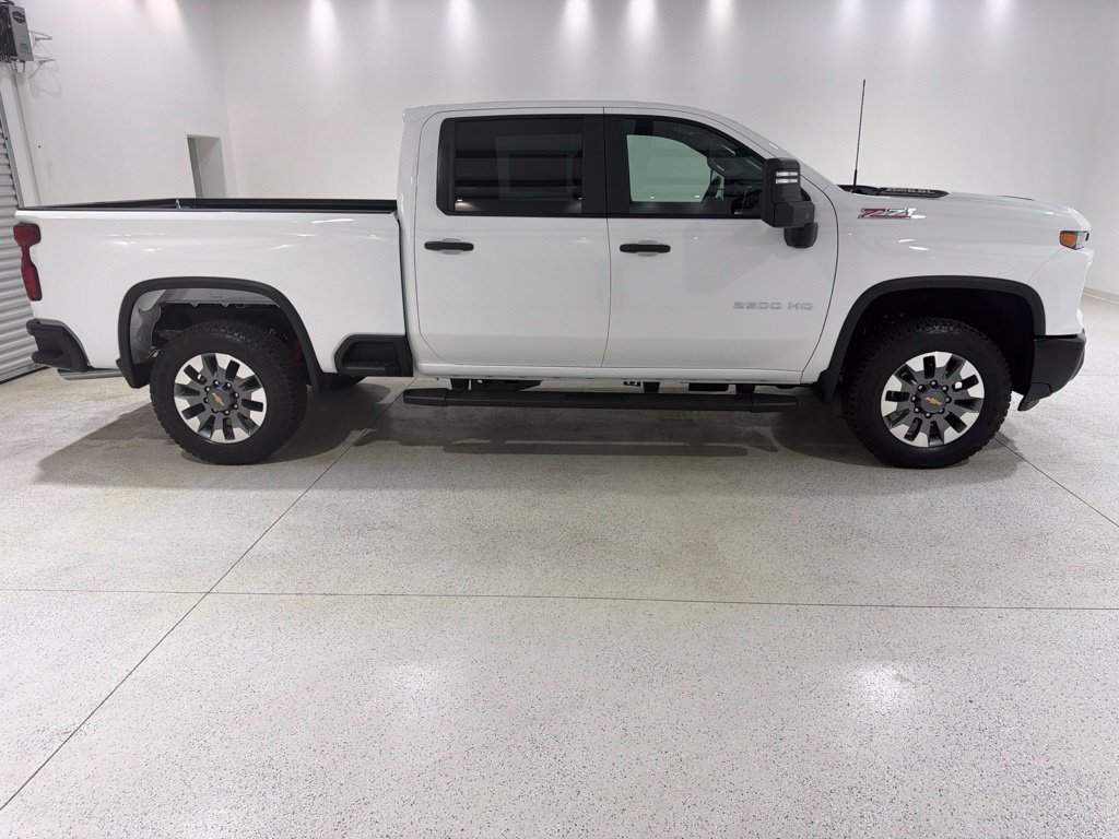New 2026 Chevrolet Silverado 2500 Custom w/ Custom Value Package AWD/4WD image 6