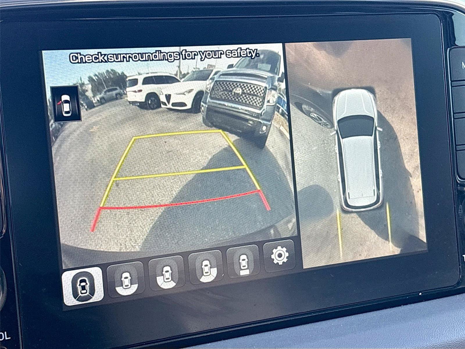 Used 2020 Hyundai Santa Fe Limited FWD image 14