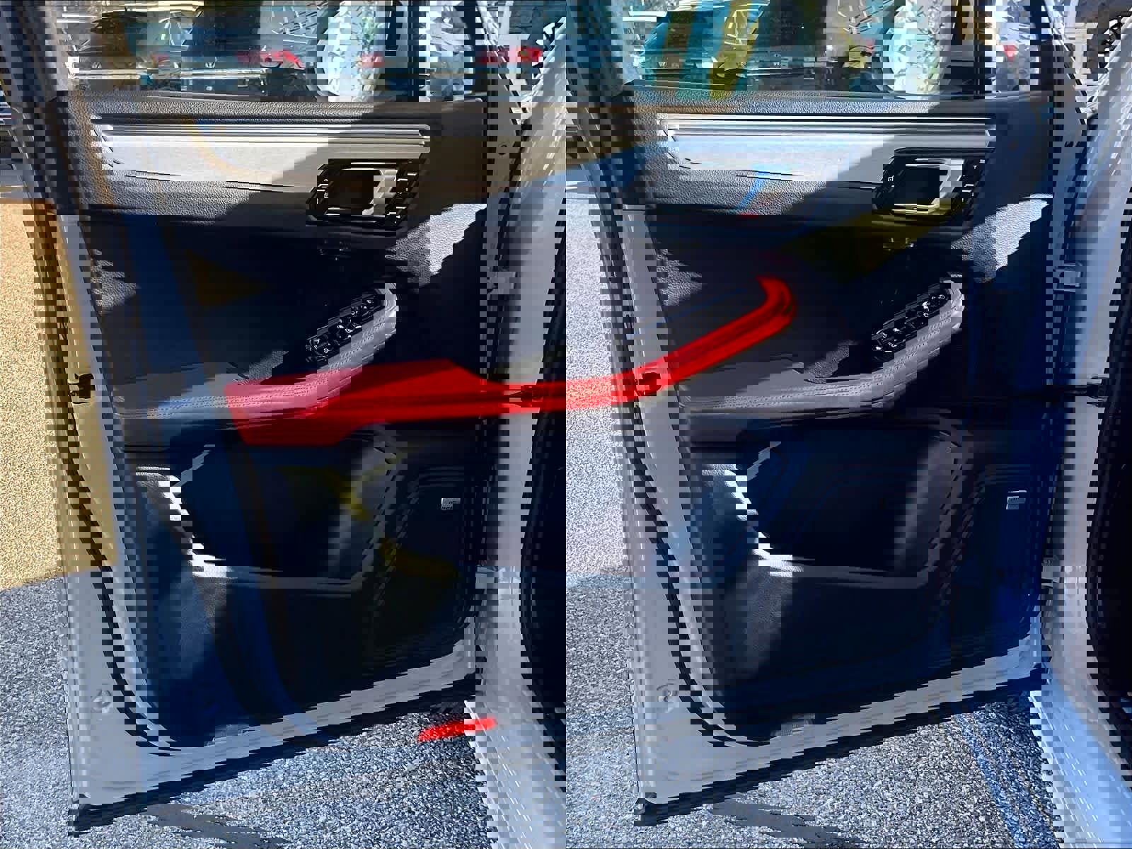 Used 2021 Porsche Macan Turbo image 9