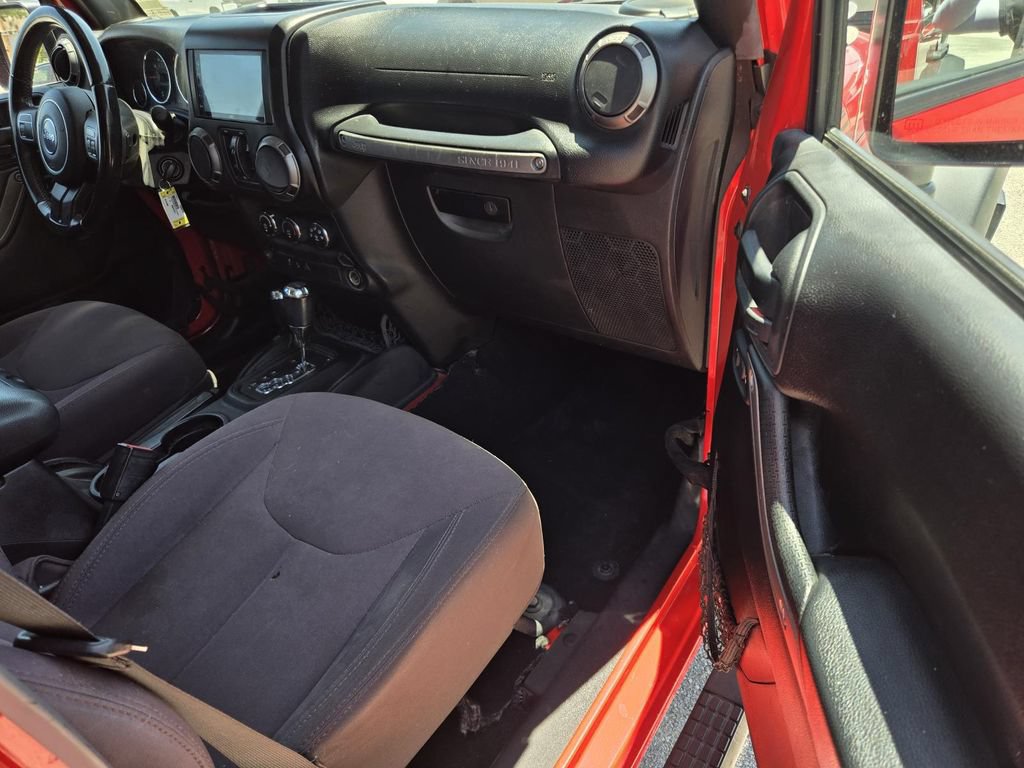 Used 2015 Jeep Wrangler Unlimited Sport w/ Quick Order Package 24S AWD/4WD image 7