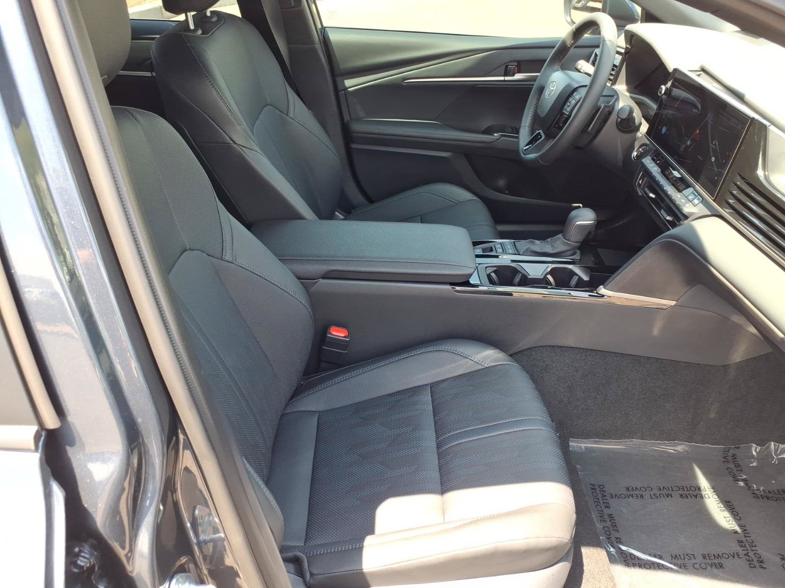 Used 2026 Toyota Camry XSE FWD image 10