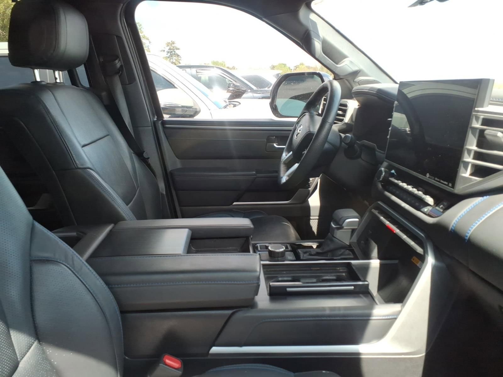 Used 2024 Toyota Sequoia Platinum image 8