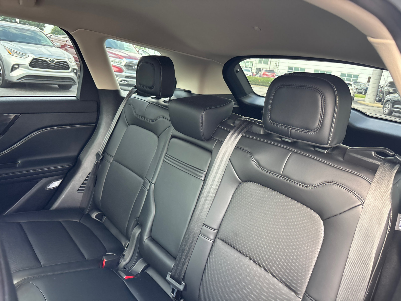 Used 2024 Lincoln Corsair AWD w/ Equipment Group 101A image 25