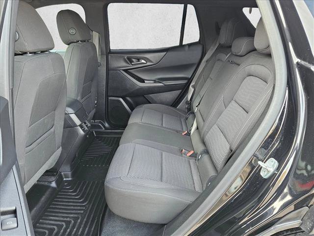 Used 2025 Chevrolet Equinox LT w/ Safety and Technology Package image 17