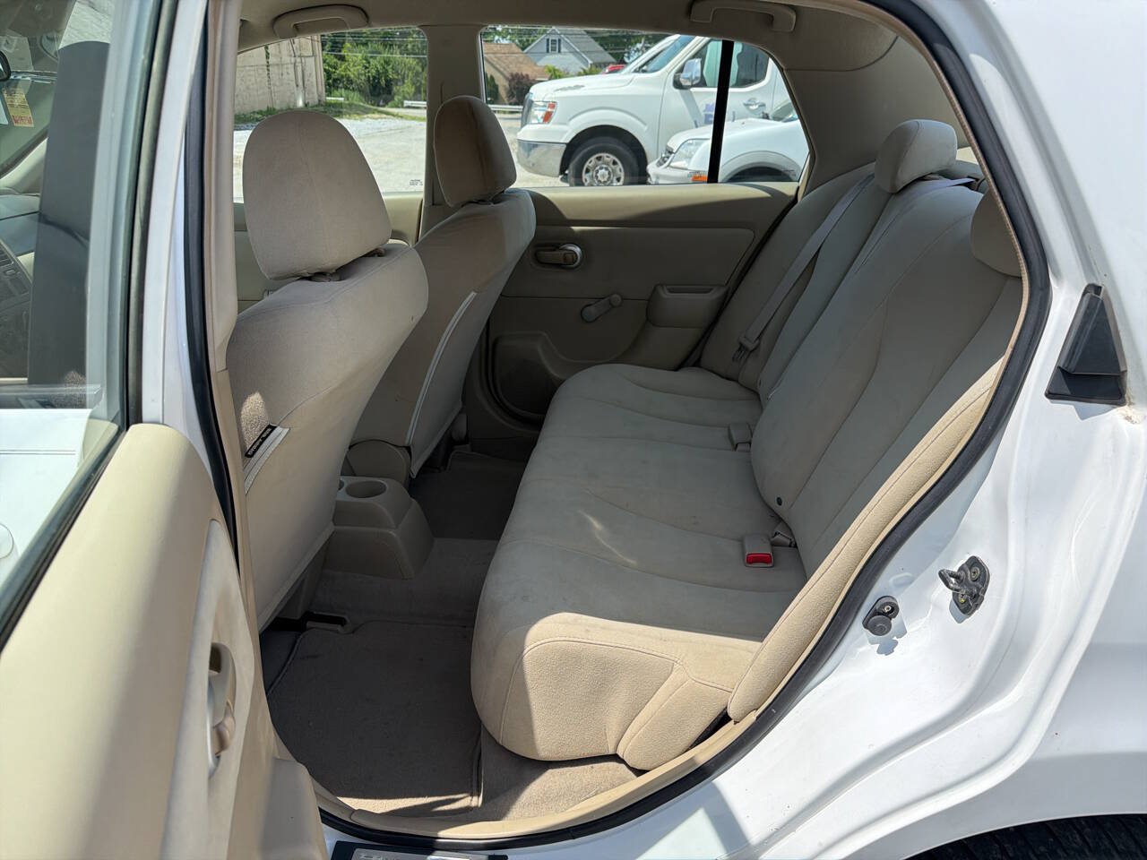 Used 2009 Nissan Versa 1.8 S w/ ABS Pkg FWD image 8