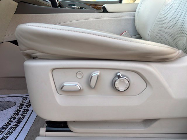Used 2023 Cadillac Escalade Sport Platinum AWD/4WD image 14