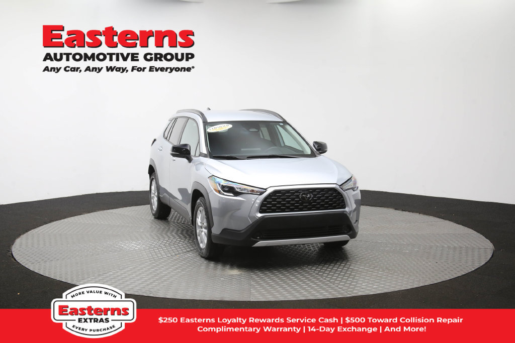Used 2025 Toyota Corolla Cross LE FWD image 51