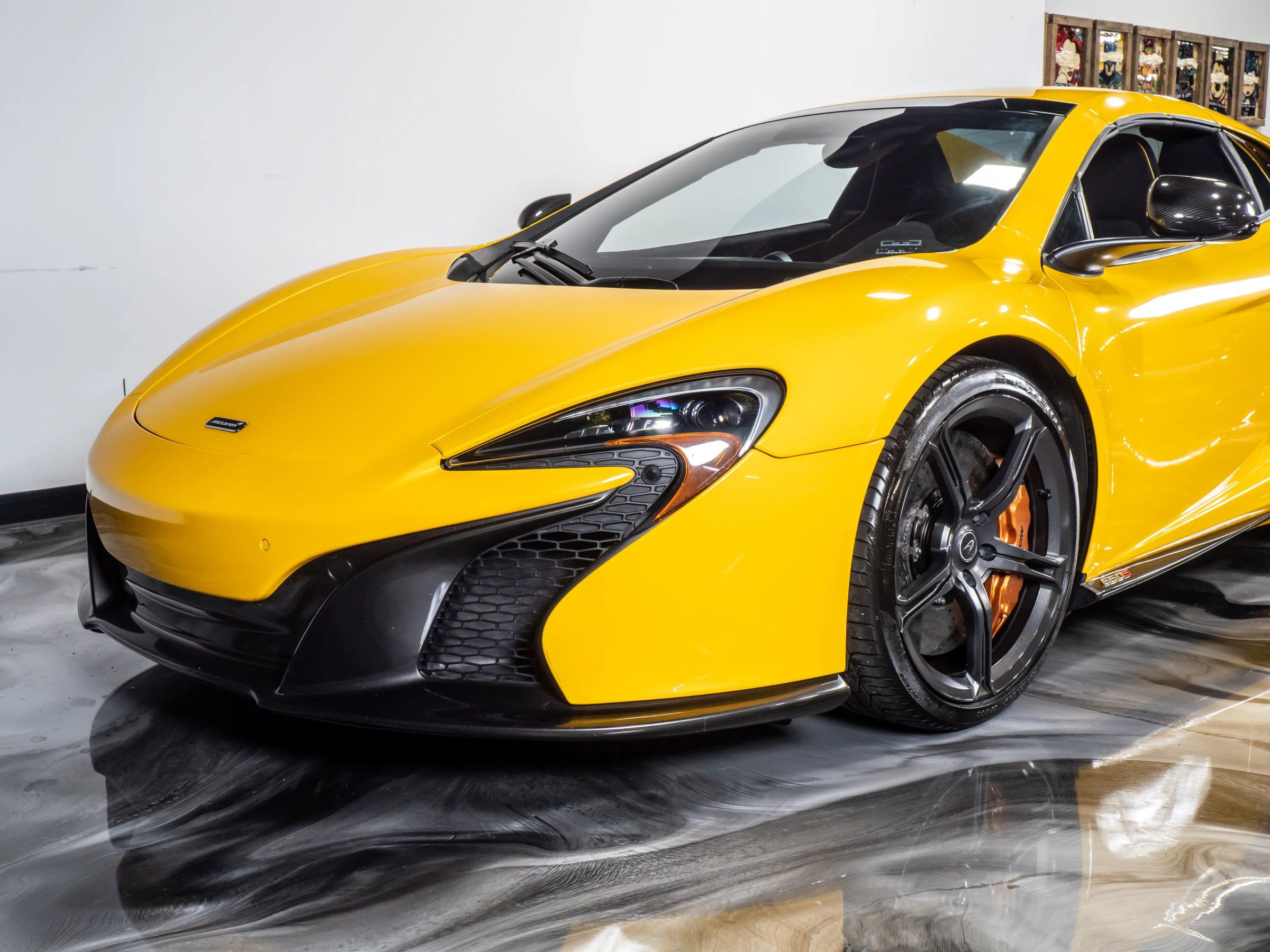 Used 2015 McLaren 650S Spider image 19