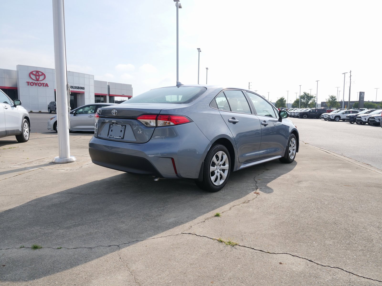 Used 2025 Toyota Corolla LE image 4