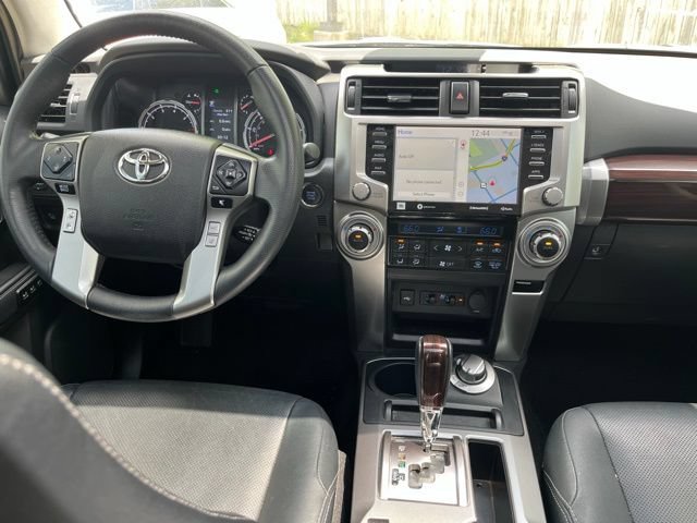 Used 2022 Toyota 4Runner Limited AWD/4WD image 25