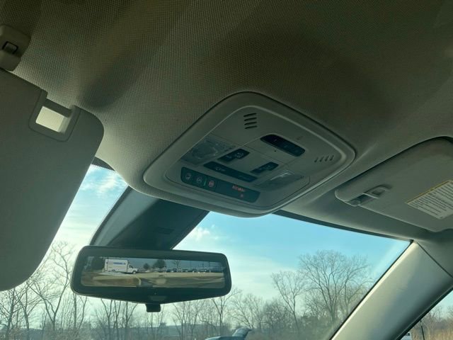 Used 2018 Chevrolet Traverse LT w/ LPO, Floor Liner Package image 28