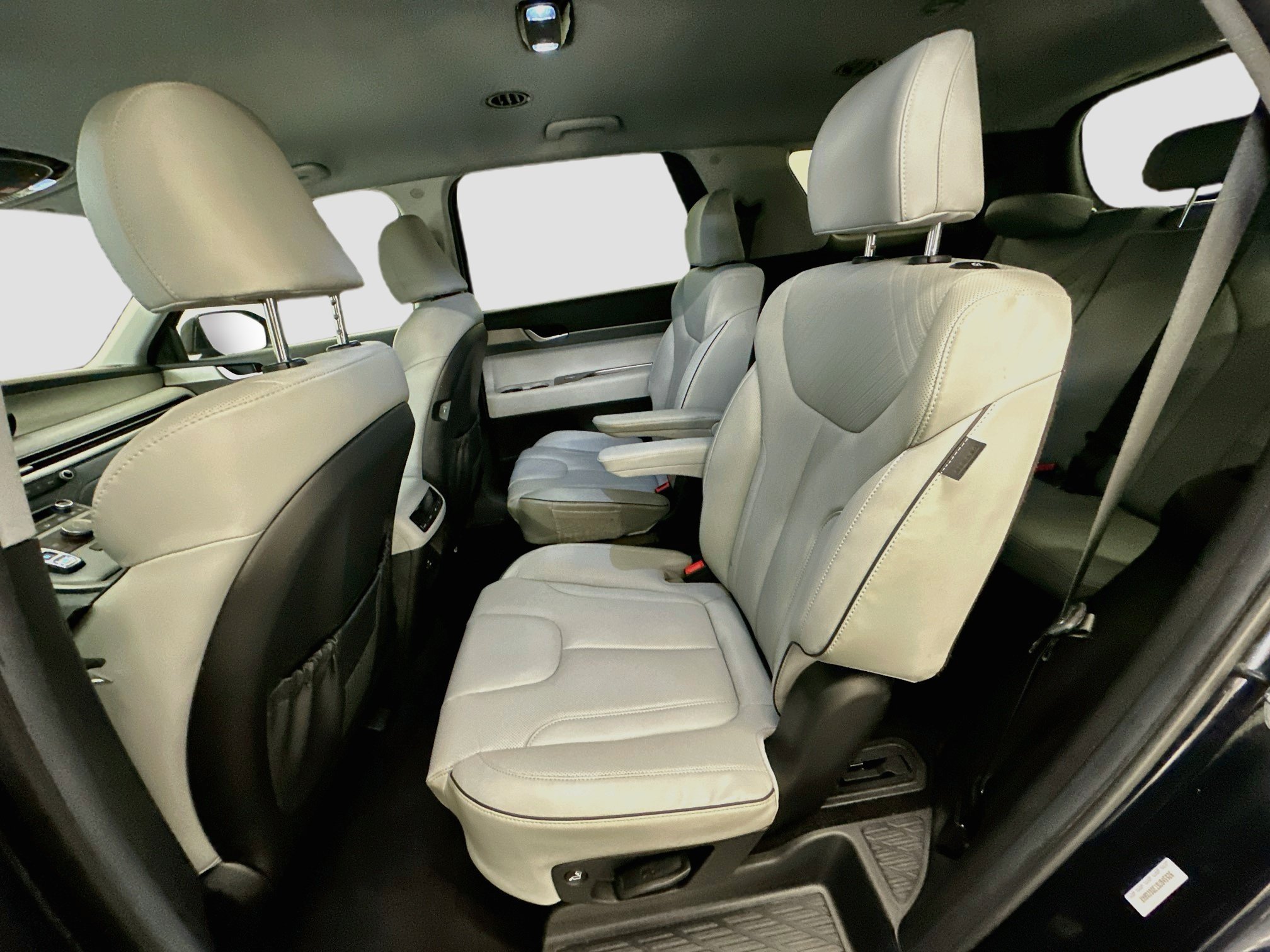 Used 2025 Hyundai Palisade SEL AWD/4WD image 29