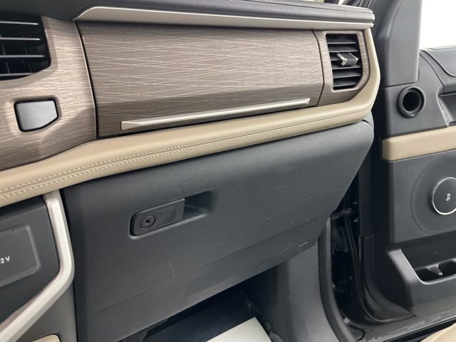 Used 2024 Ford Expedition Max Limited image 41