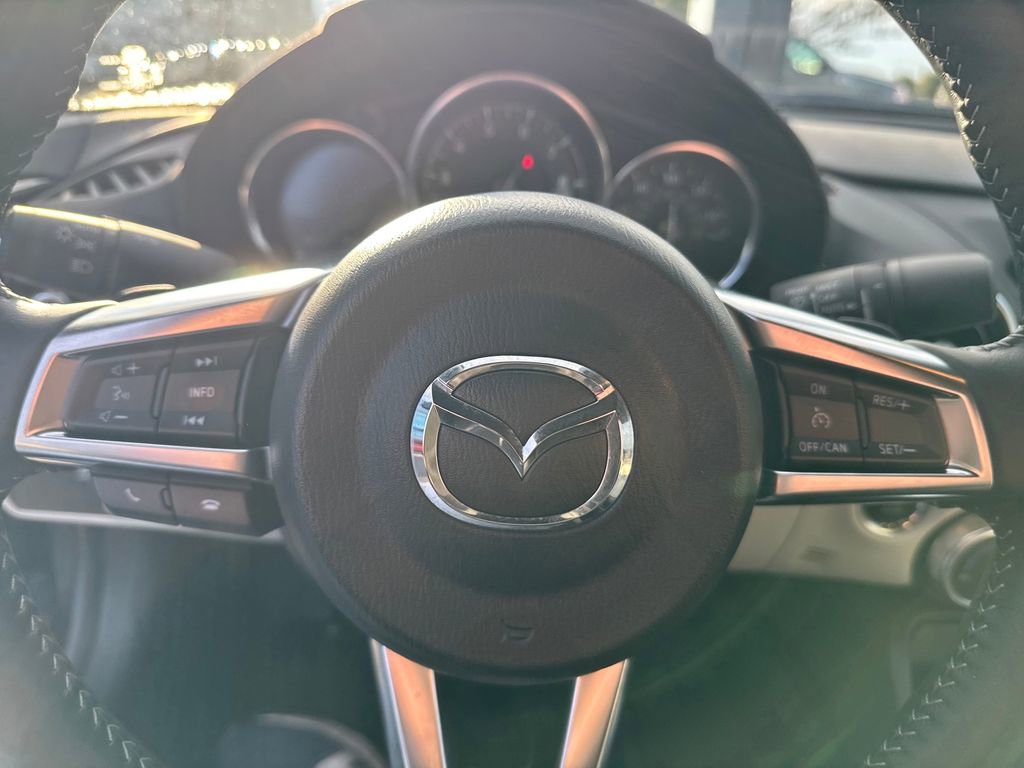 Used 2021 MAZDA MX-5 Miata Grand Touring image 12