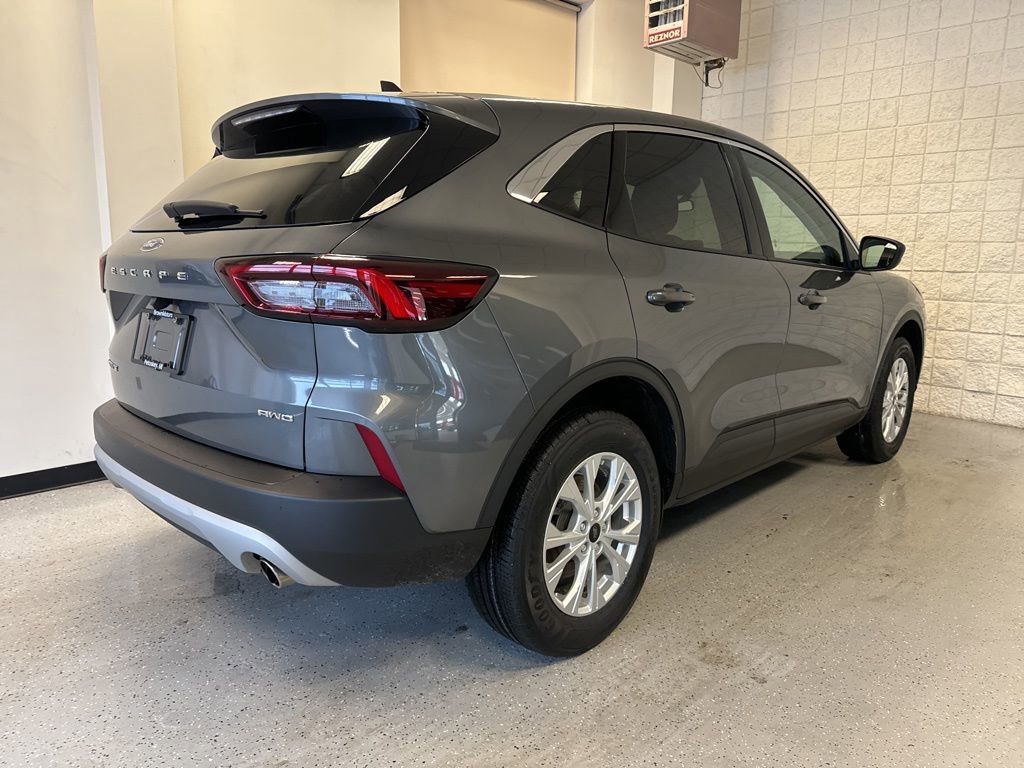 Used 2023 Ford Escape Active image 45