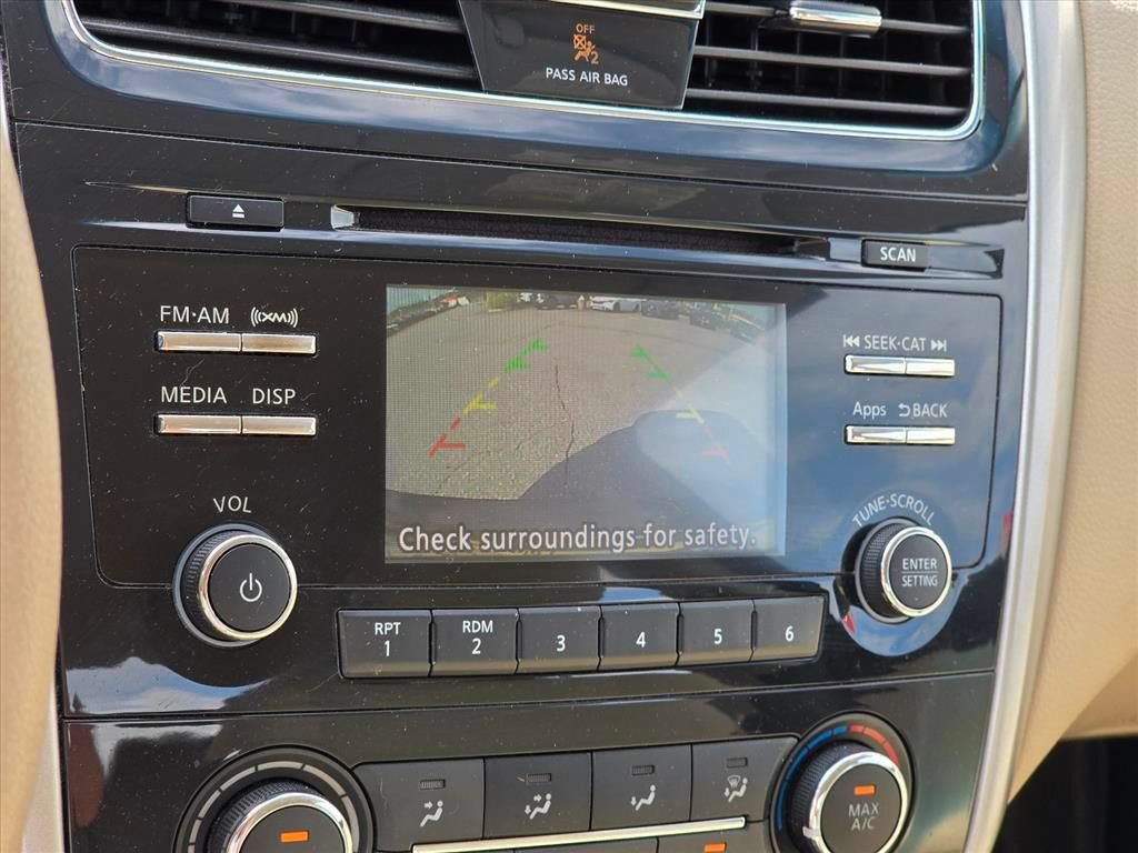 Used 2015 Nissan Altima 2.5 S w/ Sport Value Package FWD image 5
