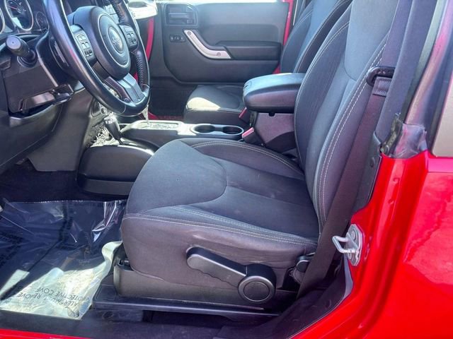 Used 2017 Jeep Wrangler Rubicon w/ Dual Top Group image 10