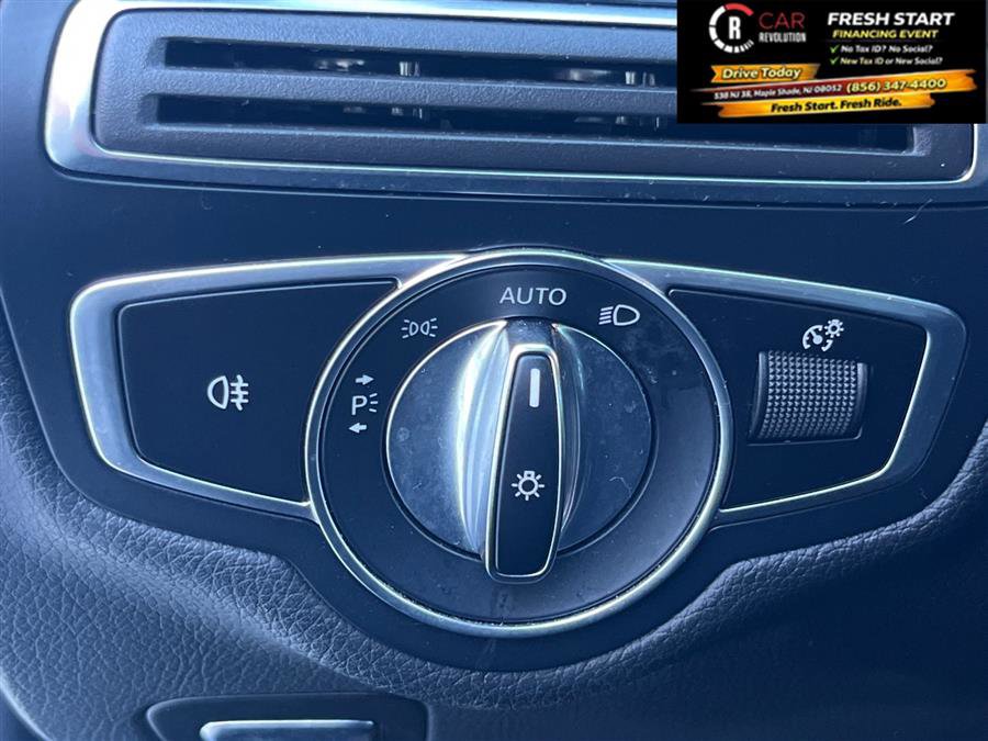 Used 2019 Mercedes-Benz C 300 4MATIC Sedan w/ Premium Package image 22