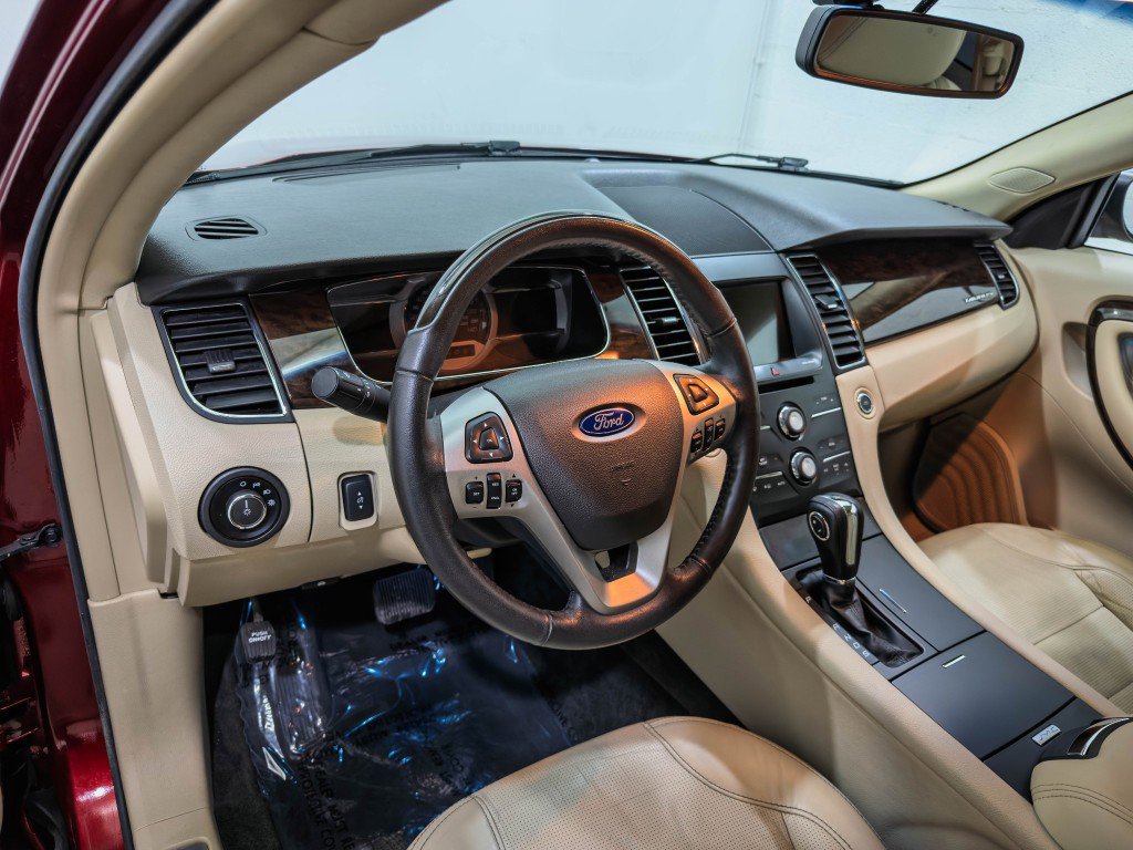 Used 2016 Ford Taurus Limited image 14