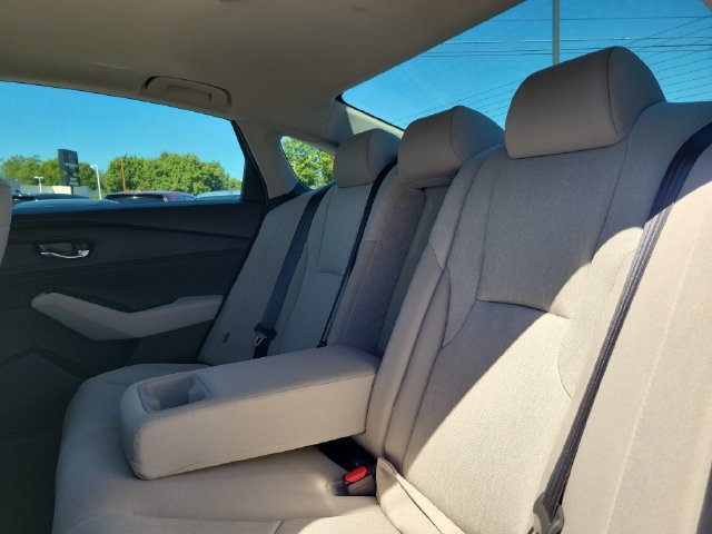 Certified 2024 Honda Accord EX image 25