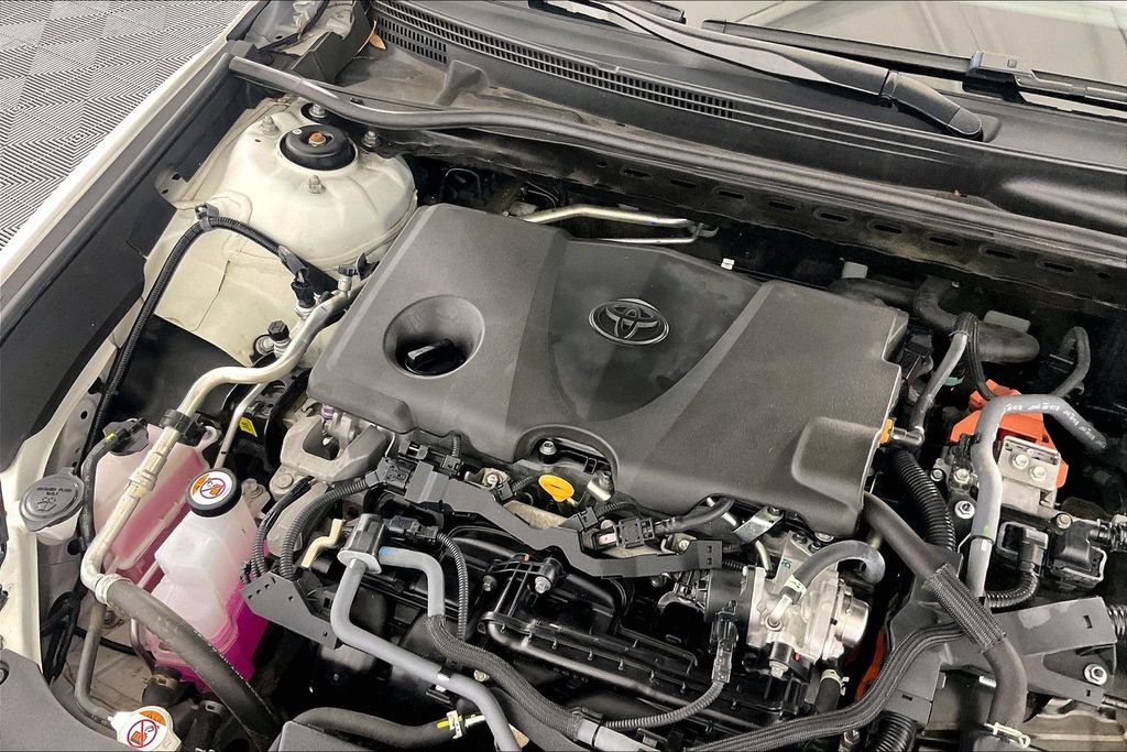 Used 2025 Toyota Camry LE FWD image 43