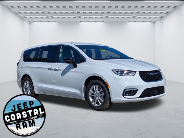 New 2026 Chrysler Pacifica Select FWD image 1