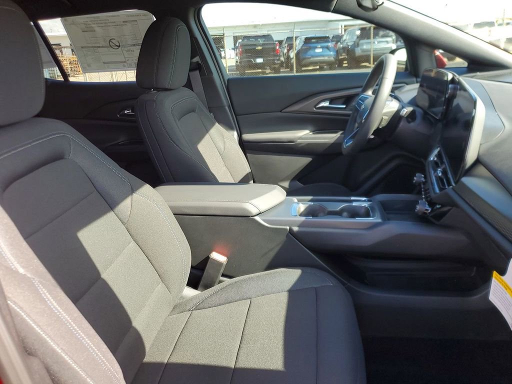 New 2026 Chevrolet Equinox EV LT image 27