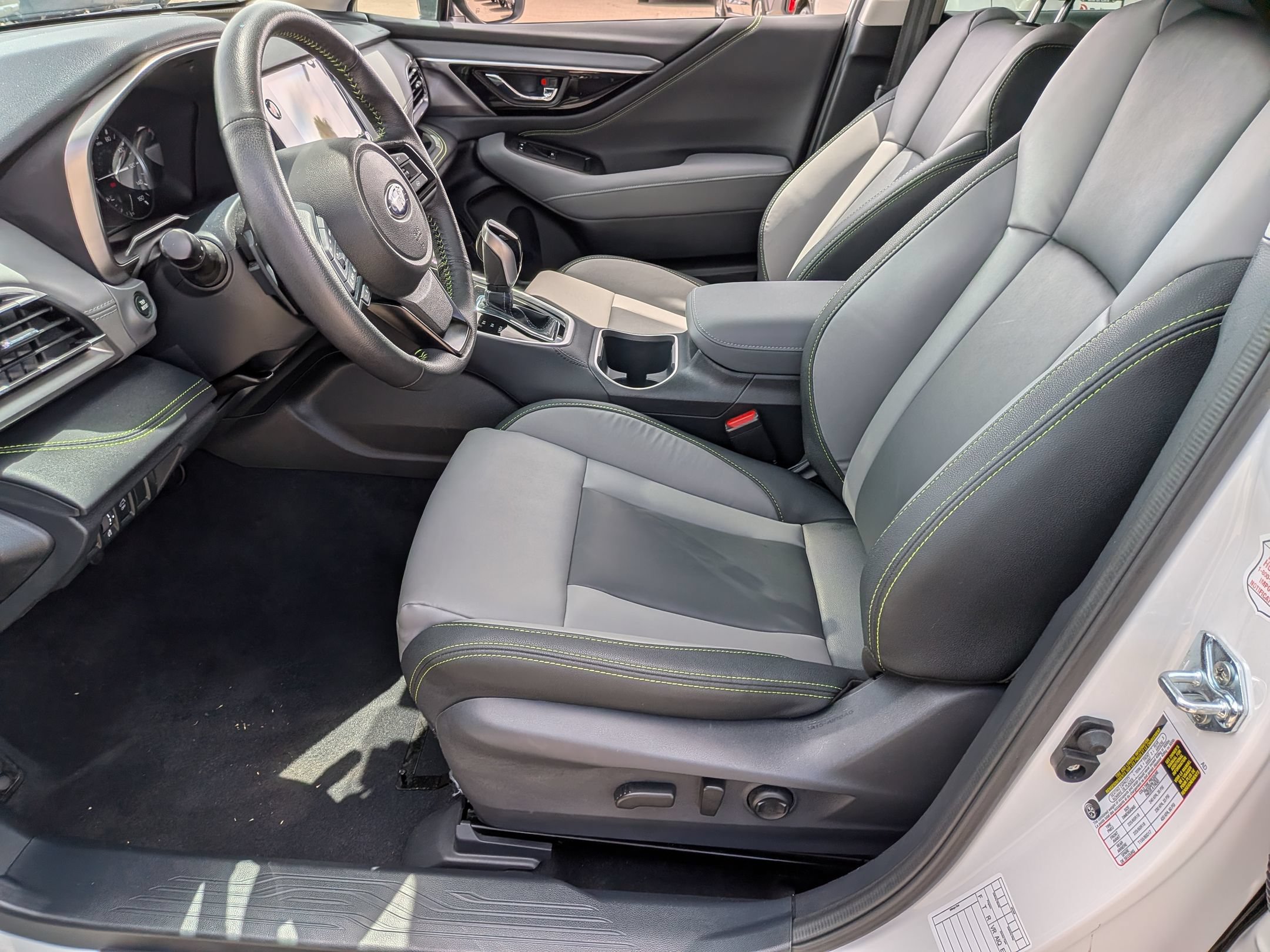 Certified 2025 Subaru Outback Onyx Edition AWD/4WD image 11
