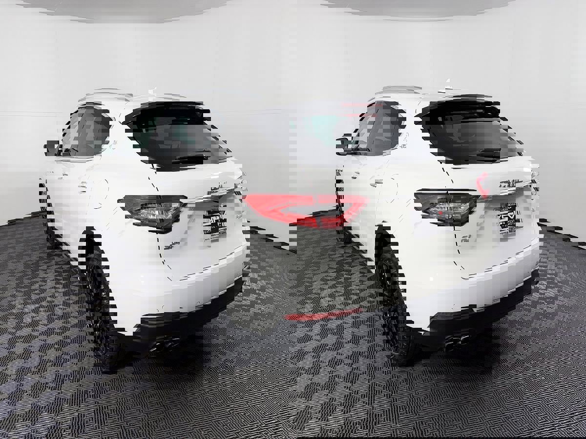 Used 2017 Maserati Levante S image 11