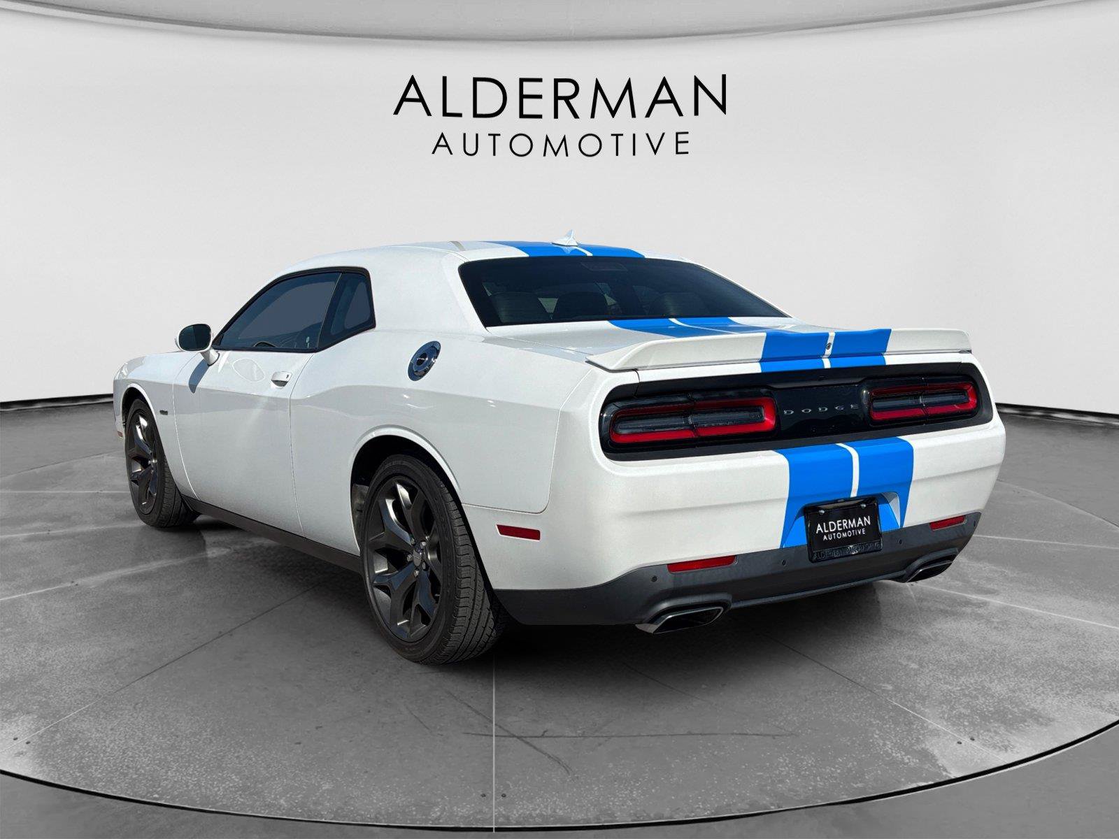 Used 2015 Dodge Challenger R/T Plus RWD image 3
