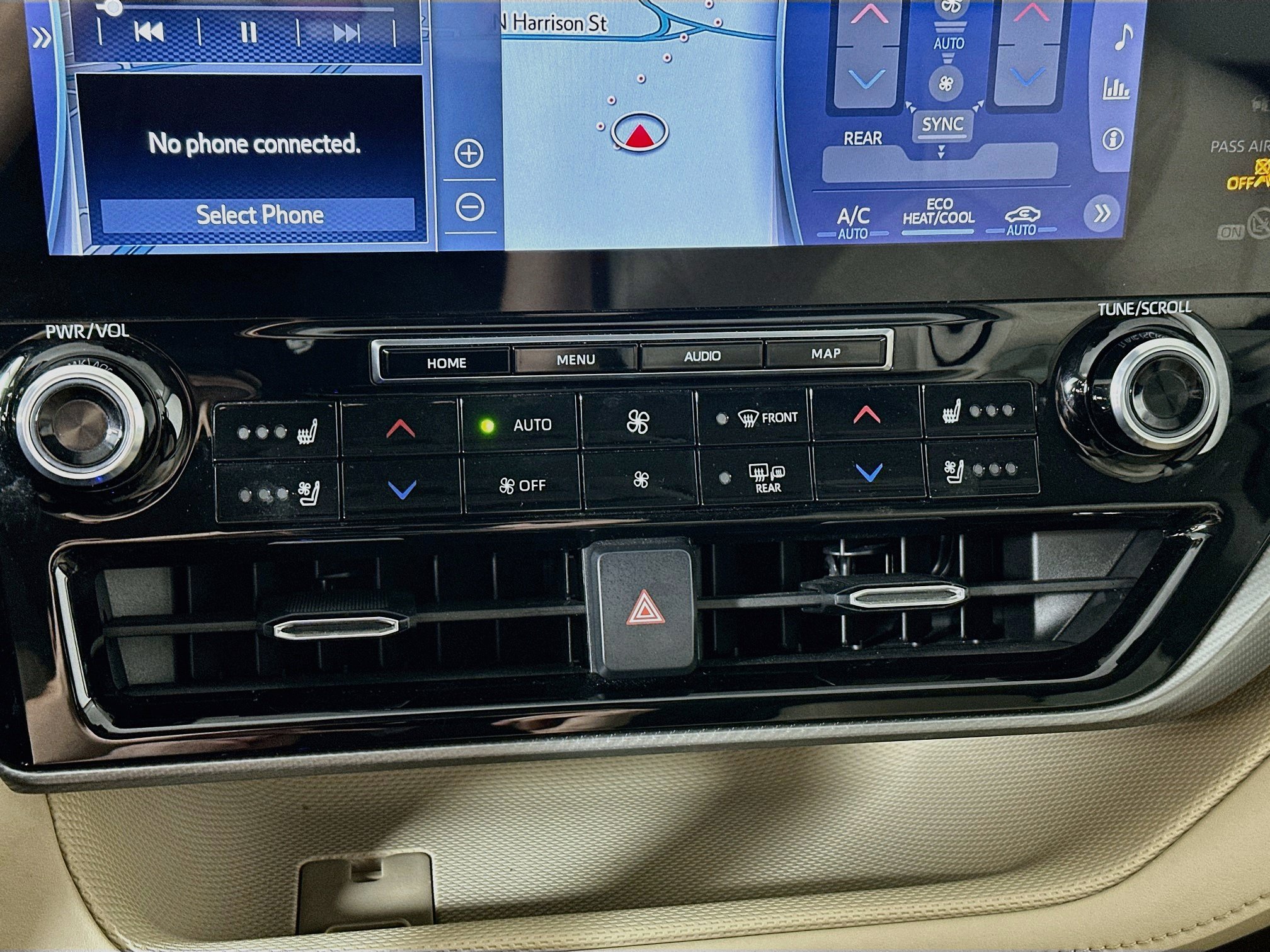 Used 2021 Toyota Highlander Platinum AWD/4WD image 16