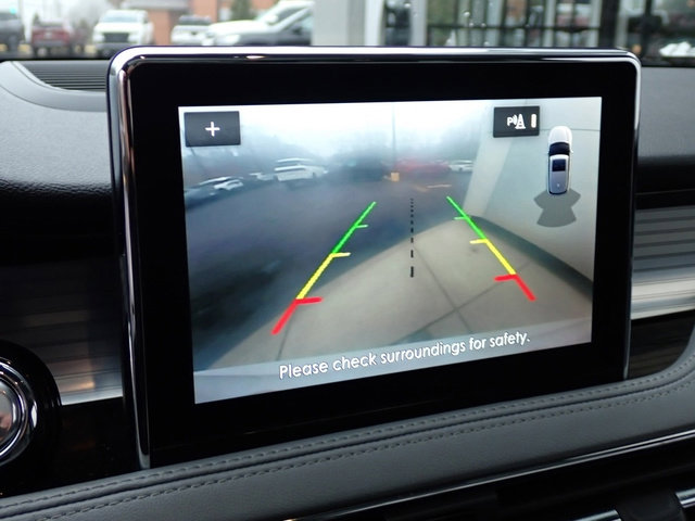 Used 2022 Lincoln Corsair AWD w/ Premium Package image 25