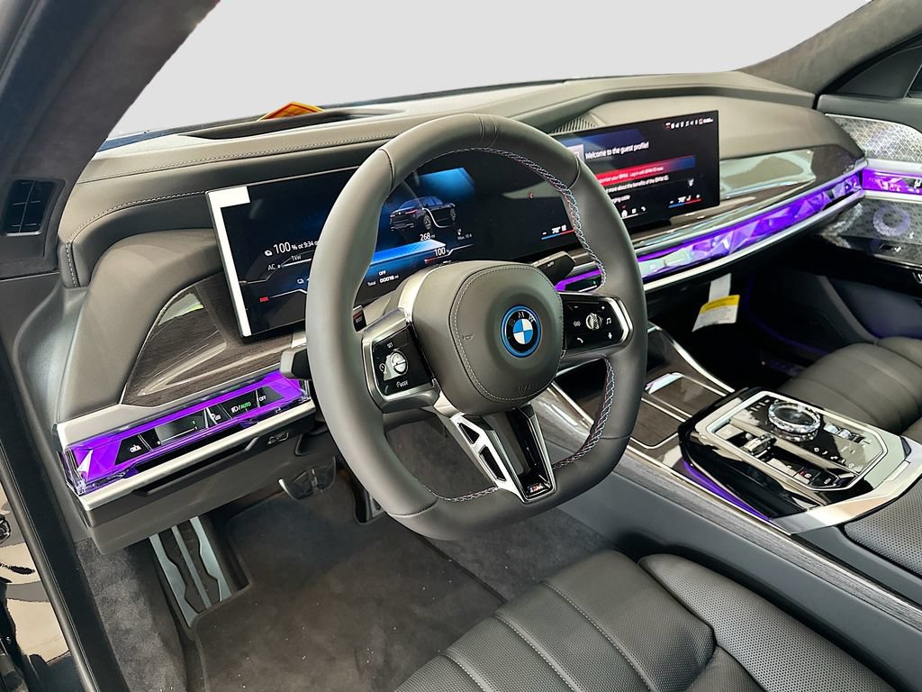 New 2026 BMW i7 M70 AWD/4WD image 7