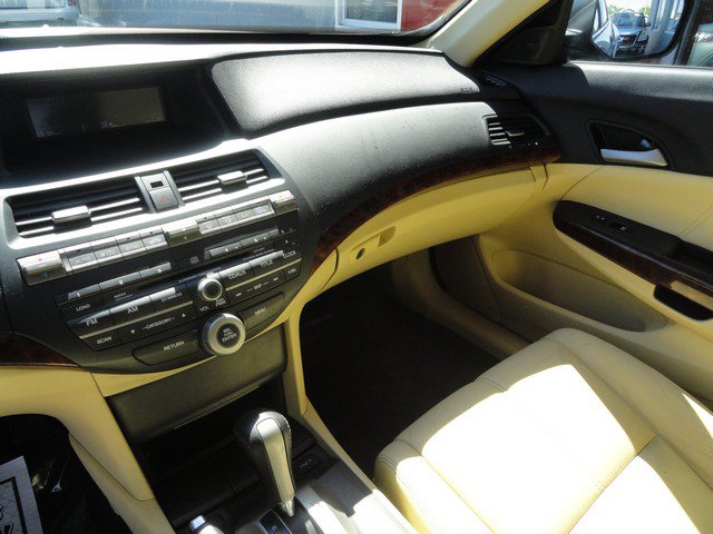 Used 2010 Honda Crosstour EX-L image 10
