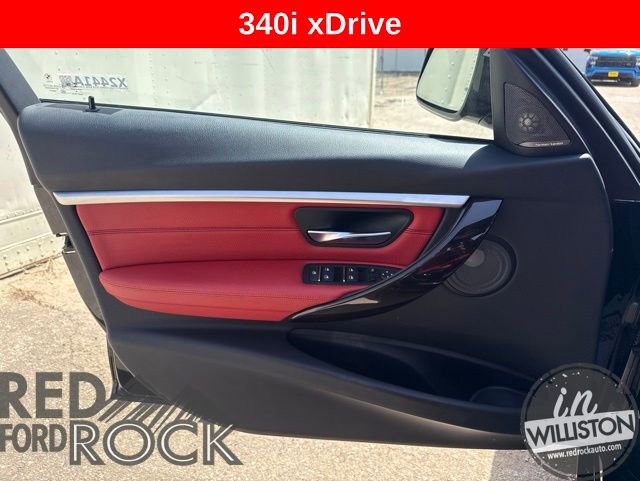 Used 2018 BMW 340i xDrive Sedan w/ Executive Package AWD/4WD image 15