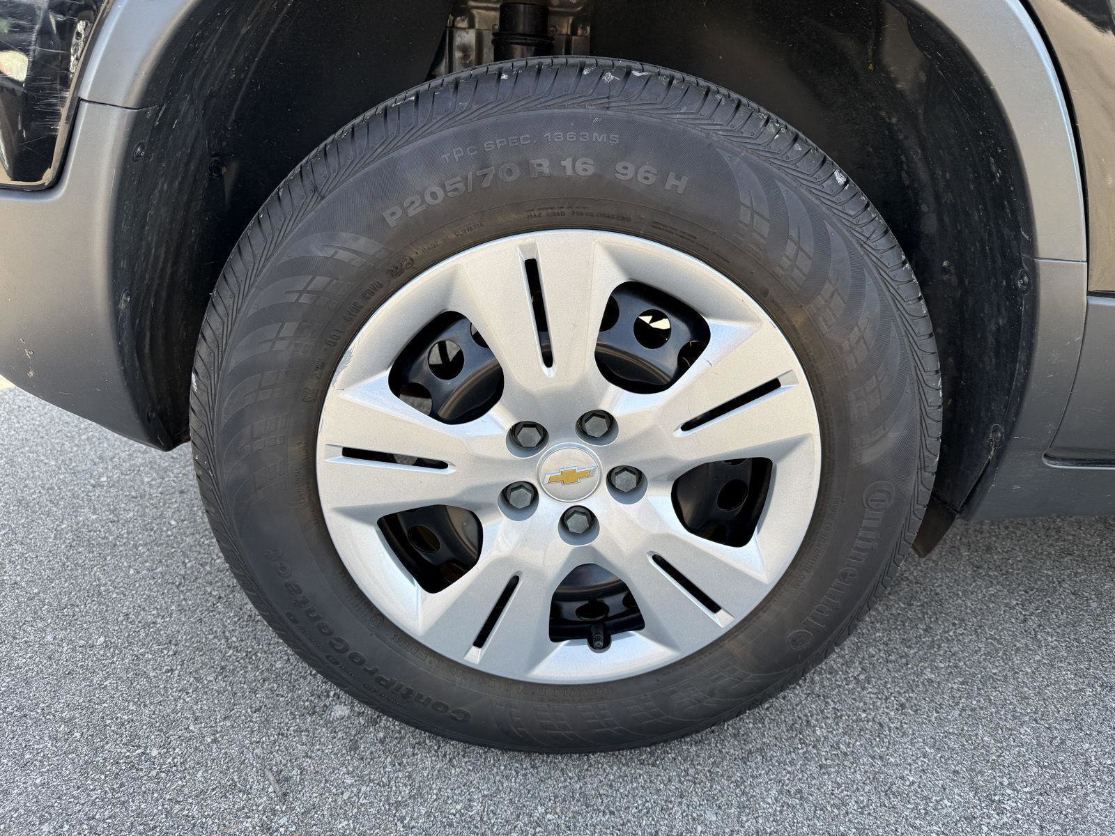 Used 2018 Chevrolet Trax LS FWD image 13