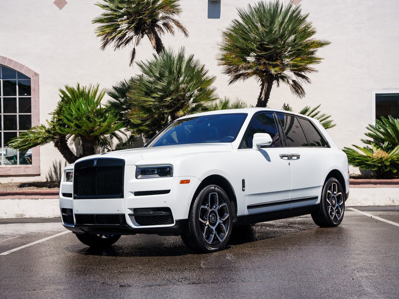 Certified 2023 Rolls-Royce Cullinan Black Badge w/ Driver's Package image 38