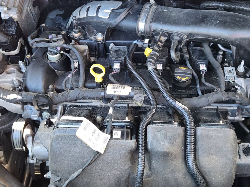 Used 2018 Ford Edge Titanium FWD image 14