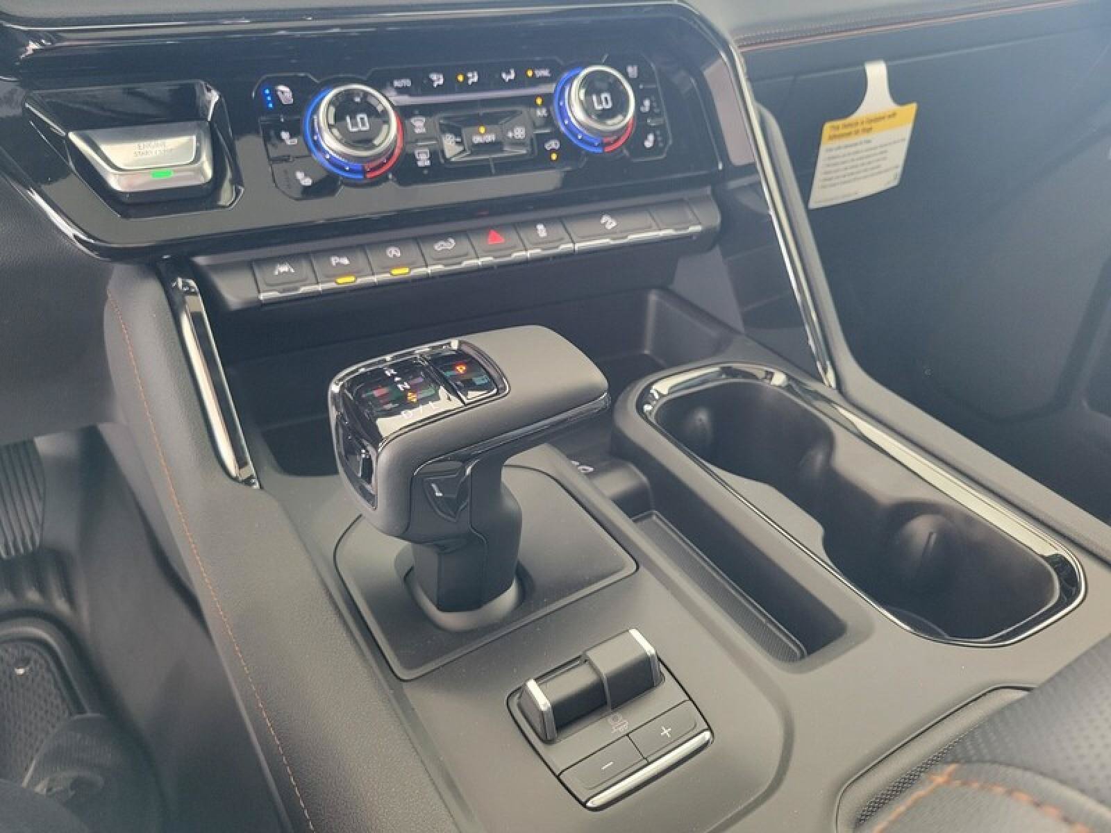 New 2026 GMC Sierra 1500 AT4 w/ AT4 Premium Package AWD/4WD image 24