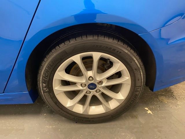 Used 2020 Ford Fusion SE image 28